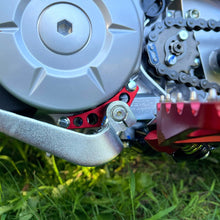 Load image into Gallery viewer, Coppin' Sting - Shift Shaft Brace CRF110