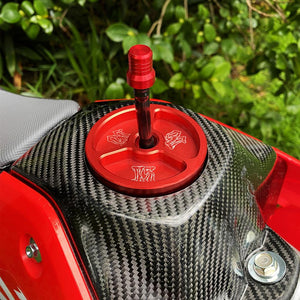 Coppin' Sting - Flush Finish Billet Fuel Cap CRF110