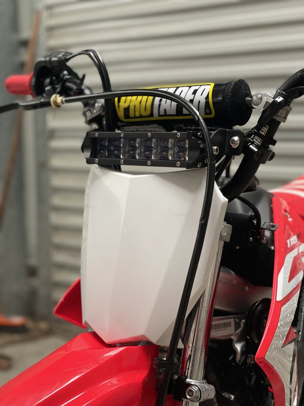 Thrashed - DUAL ROW PLUG + PLAY LIGHTBAR KIT